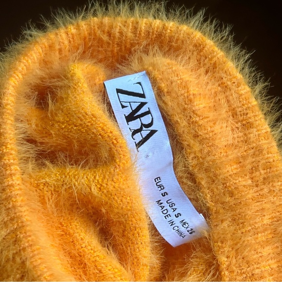 Zara *SUPER SOFT* fuzzy cardigan - Picture 3 of 5